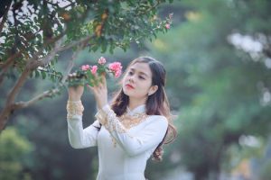 Bio-Couture: Growing Your Own Designer Clothes