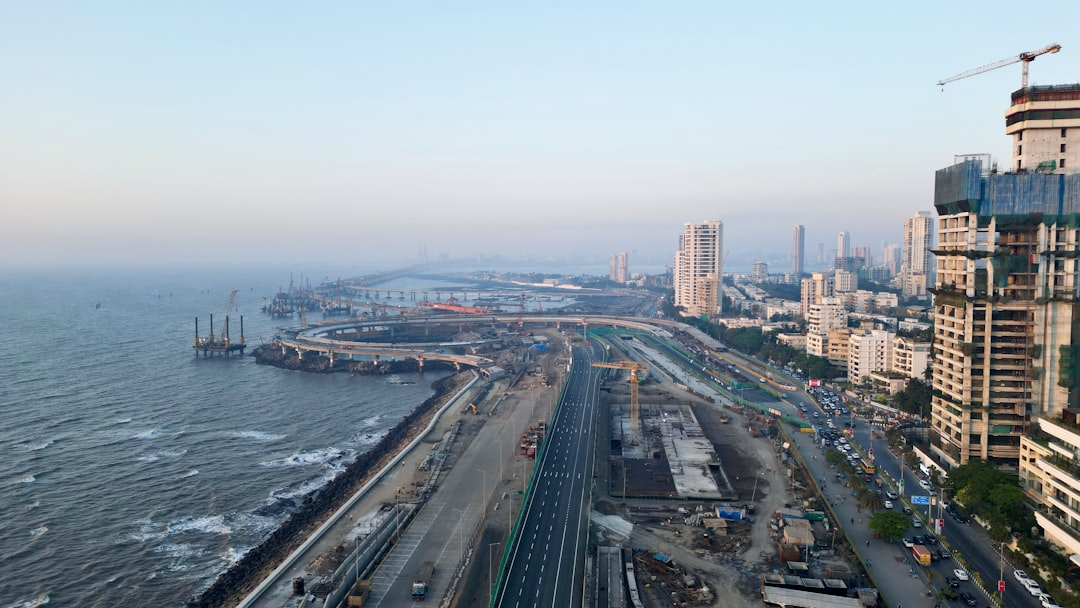 Smart City Living: Connected Communities Growing